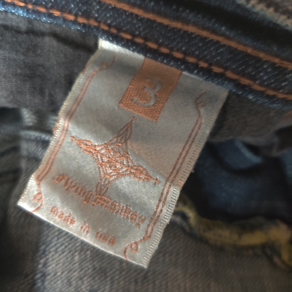 MissMe Rhinestones - Picture 2 of 5